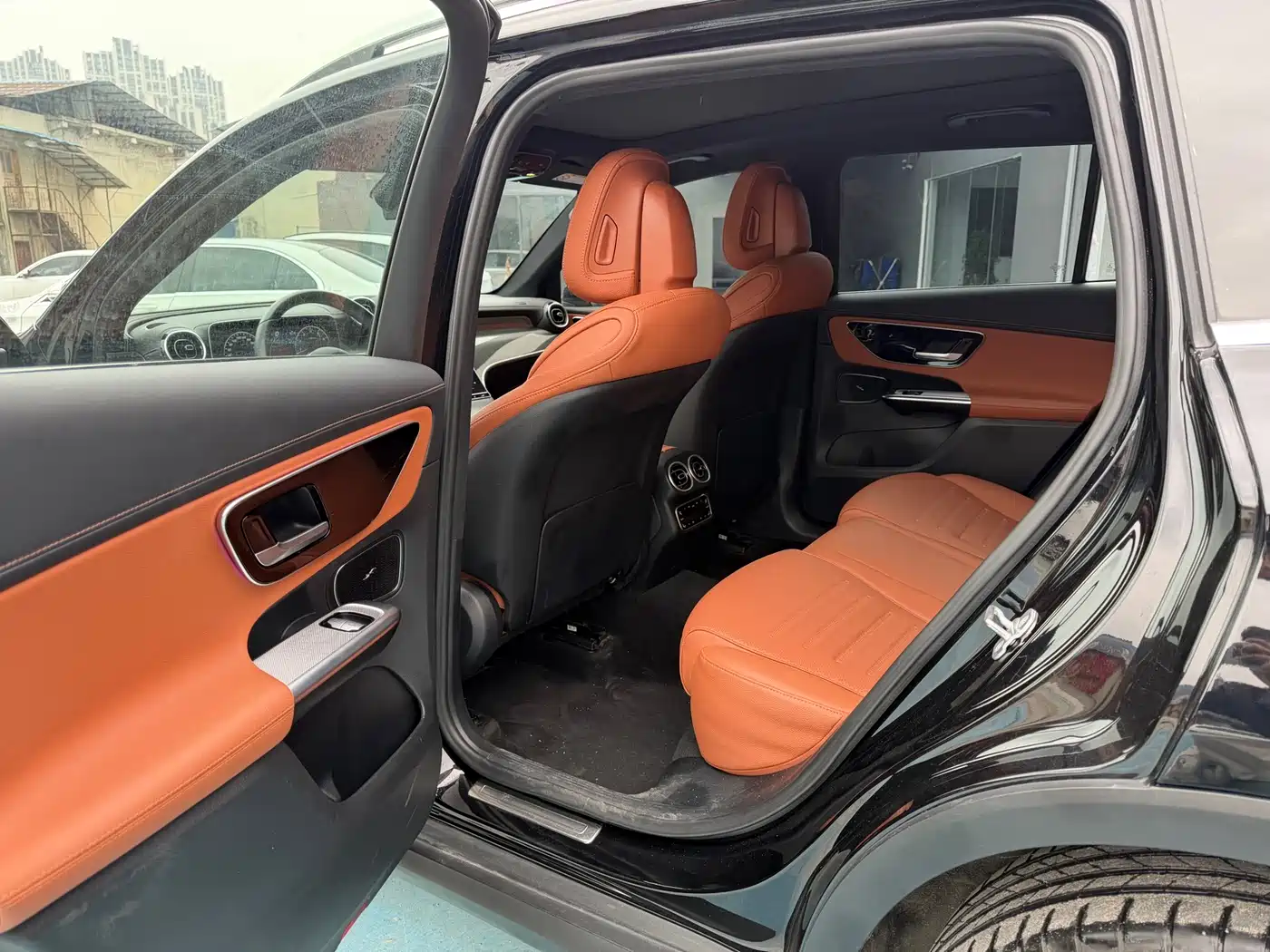 Mercedes-Benz GLC 2023 GLC 260 L 4MATIC Sport 5-seater фото 10