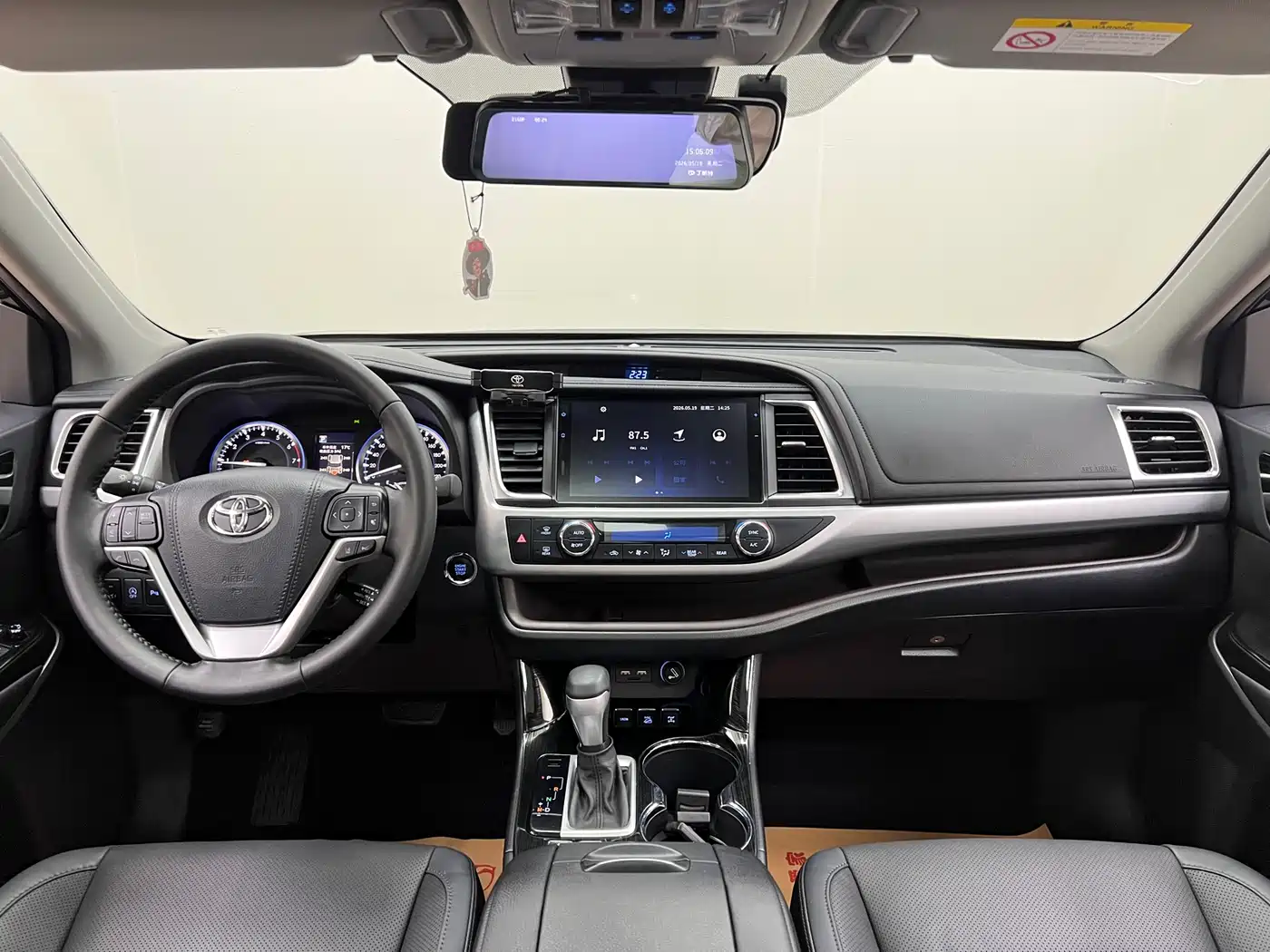 Toyota Highlander 2021 2.0T AWD Luxury 7-Seater фото 18