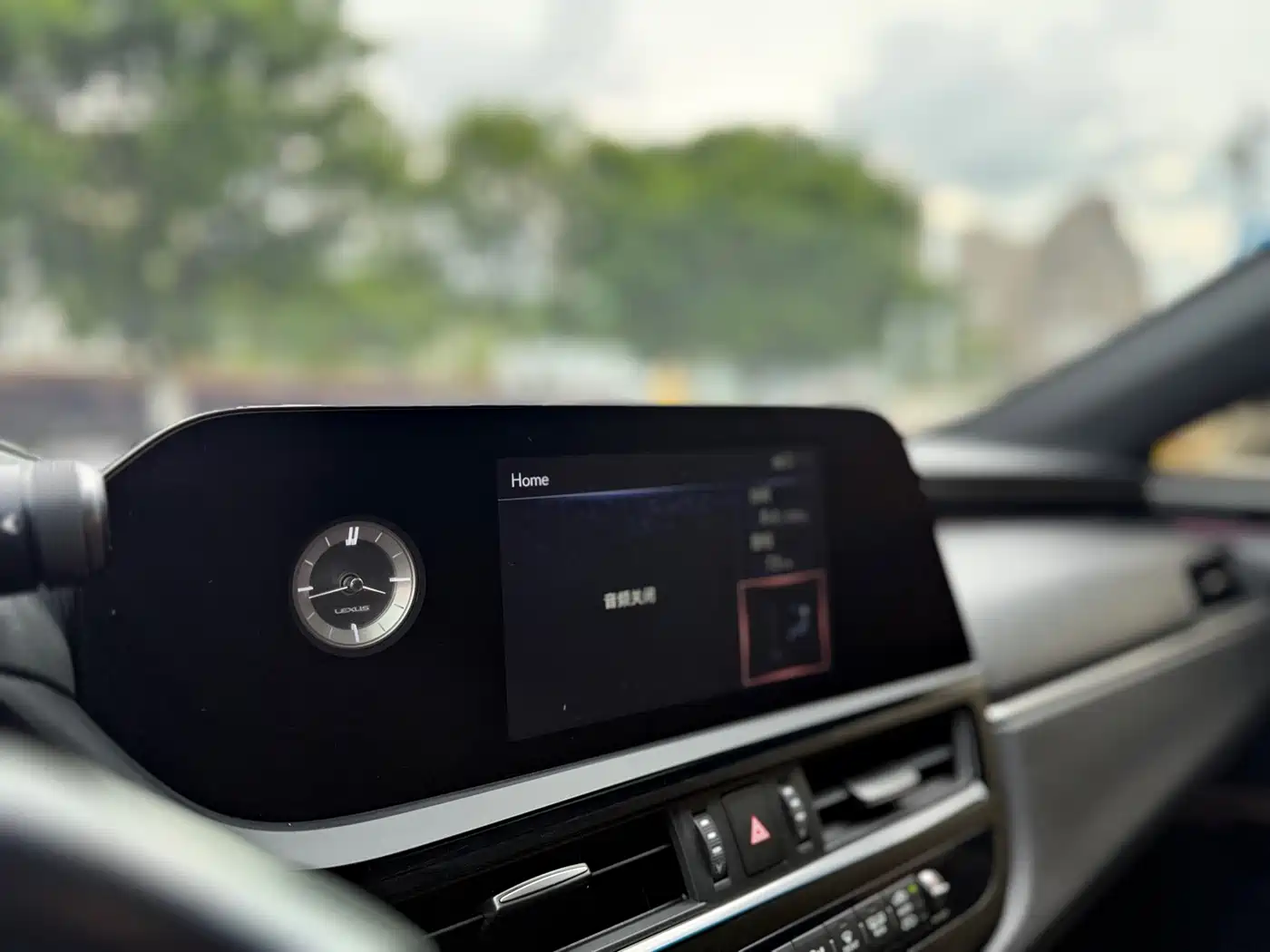 Lexus ES 2022 200 Excellence Edition фото 14