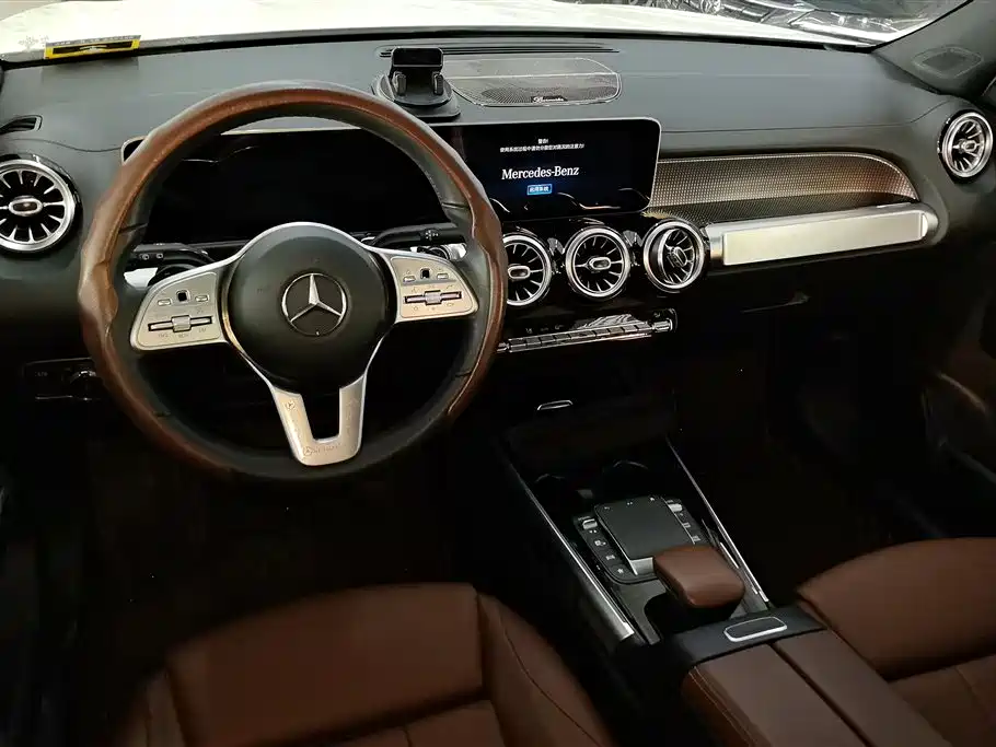 Mercedes-Benz GLB 2020 Facelift GLB 200 Dynamic фото 12