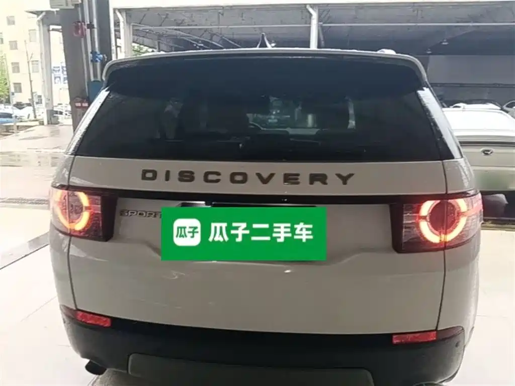 Land Rover Discovery Sport 2018 240PS SE Edition фото 6