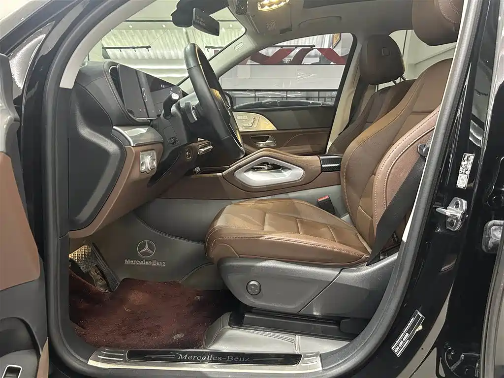 Mercedes-Benz GLS 2024 GLS 400 4MATIC фото 7