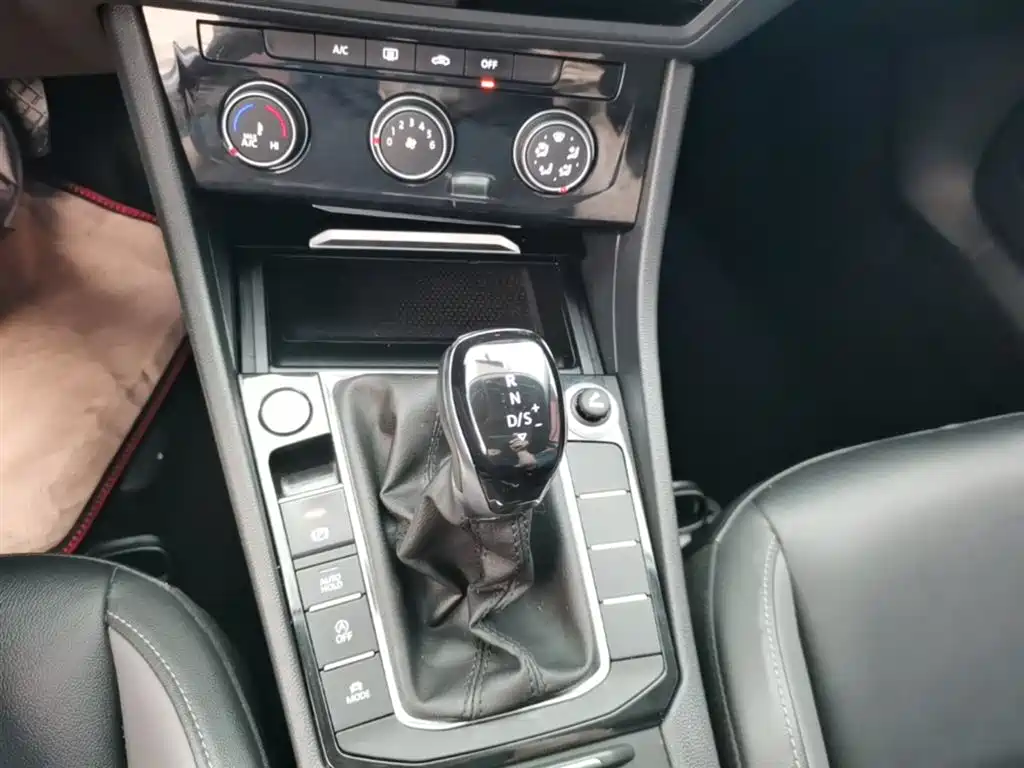 Volkswagen Sagitar 2020 280TSI DSG Comfort China VI фото 14