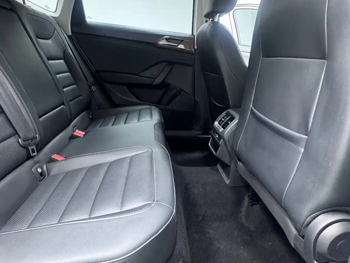 Volkswagen Tharu 2021 Model 280TSI 2WD Luxury Edition фото 23