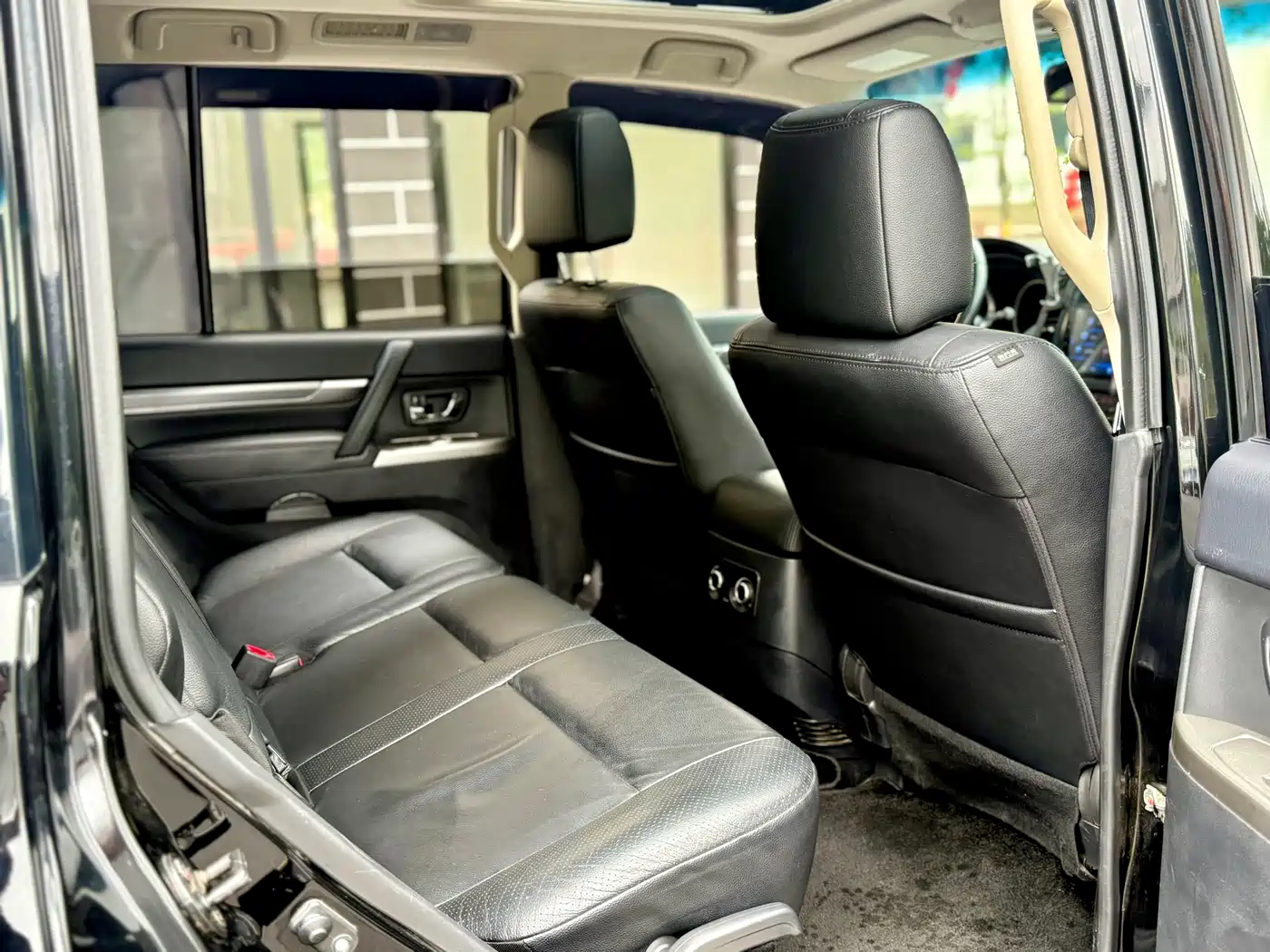Mitsubishi Pajero (Import) 2012 3.0L Elite Plus Edition фото 13