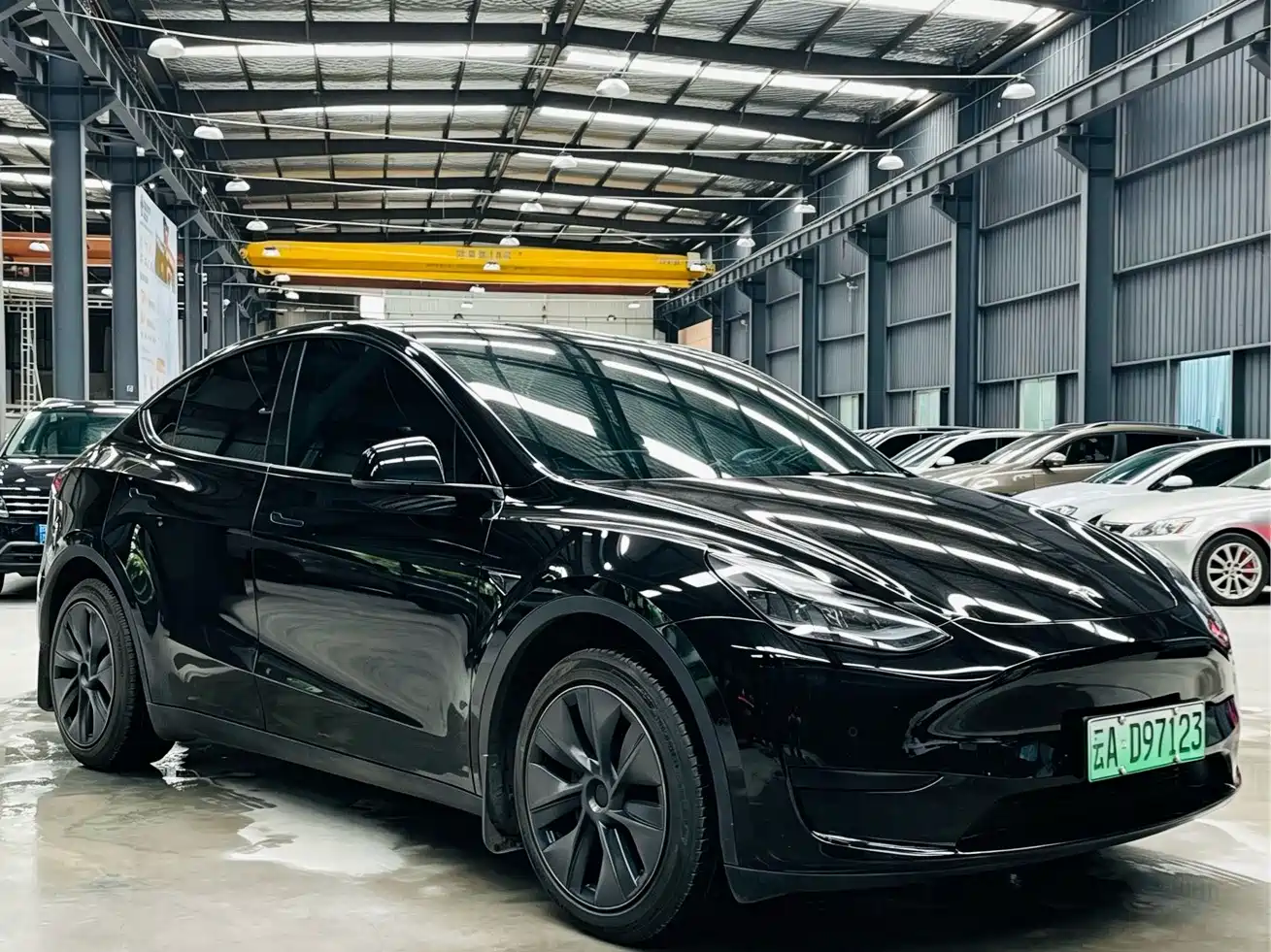 Фото 3 - Tesla Model Y