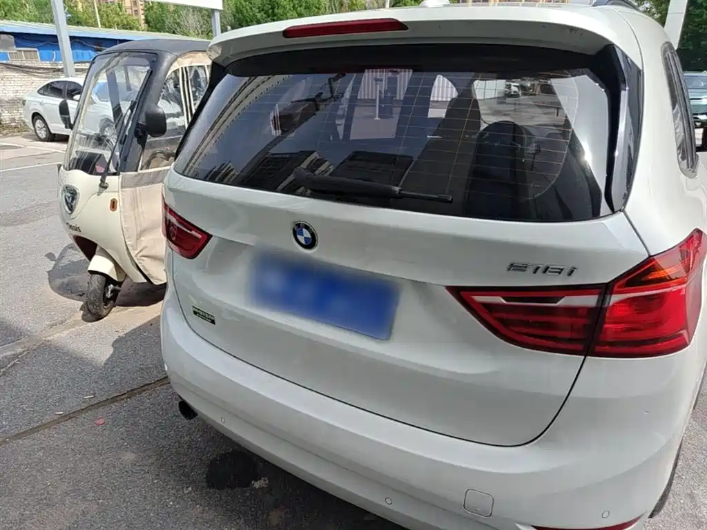 BMW 2 Series Gran Tourer 2015 218i Leading фото 6