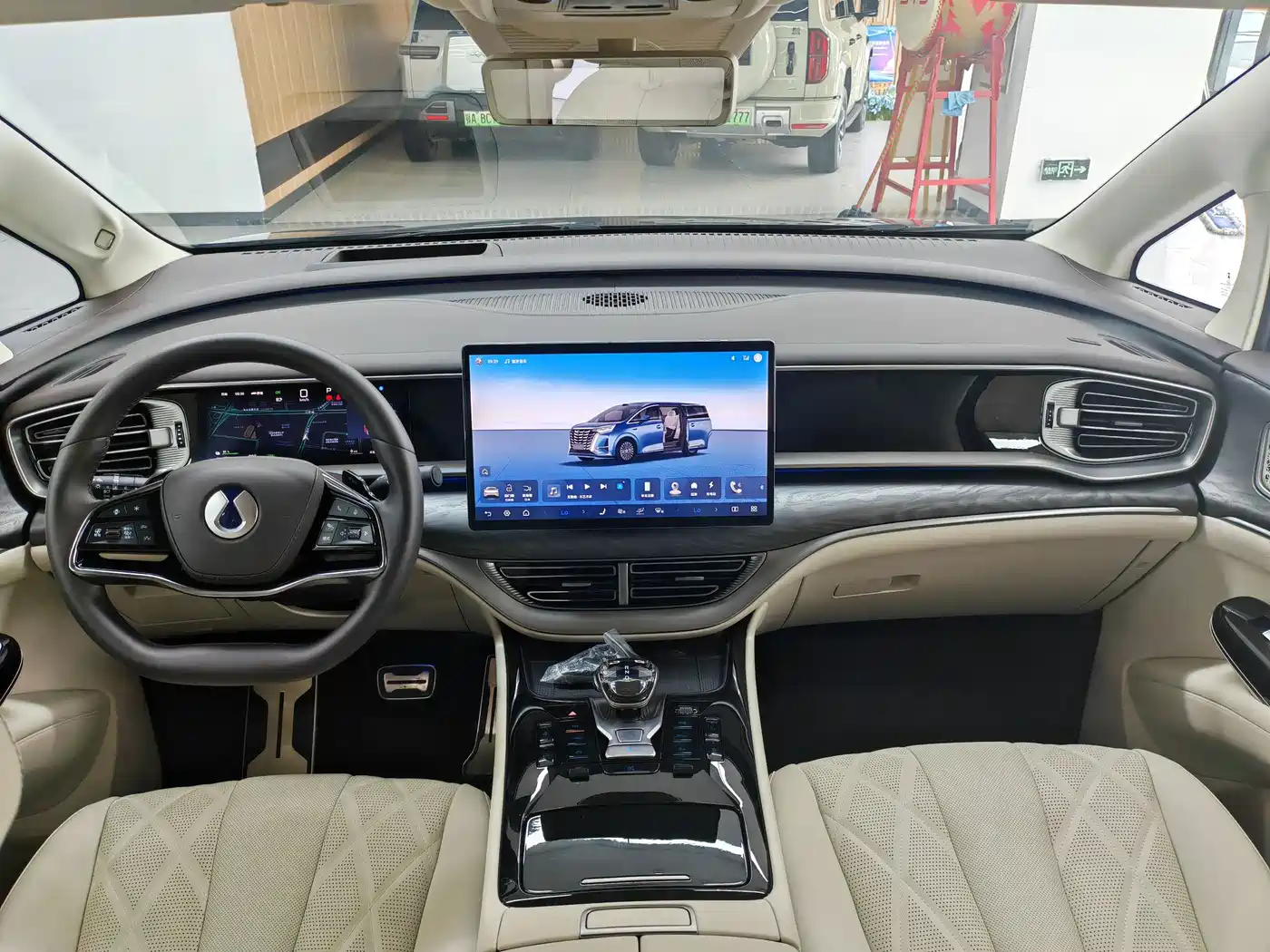 Denza D9 2025 DM-i Smart Drive Edition 1020 AWD Prestige фото 14