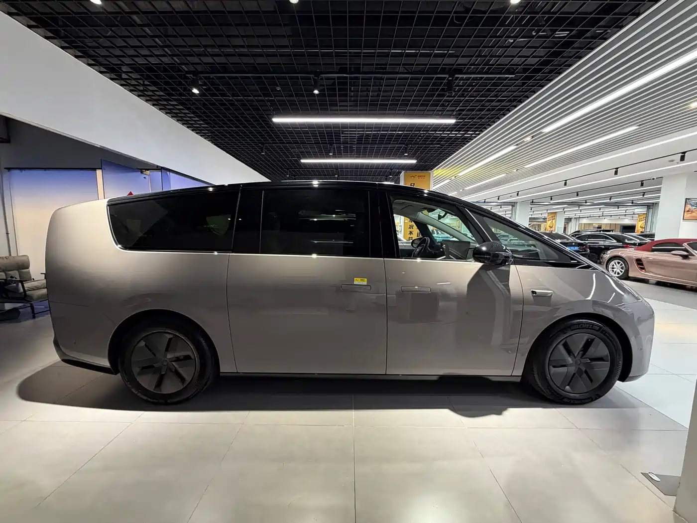Li Auto MEGA 2024 2024 Ultra
