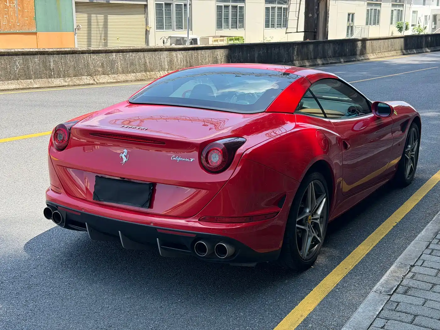 Фото 8 - Ferrari California T