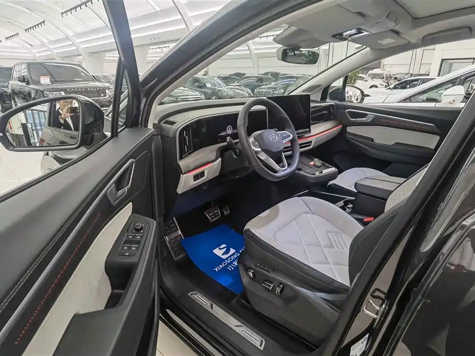 Volkswagen Talagon 2025 450TSI R-Line 6-Seater фото 6