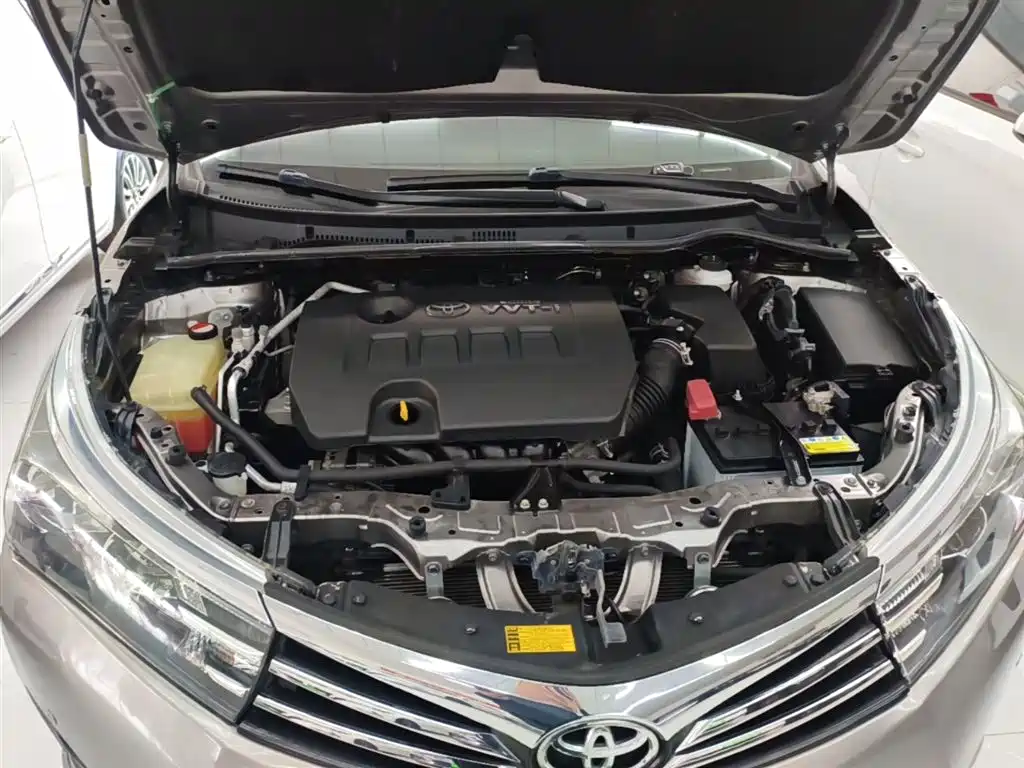 Toyota Corolla 2014 1.6L CVT GL-i Leather Edition фото 20