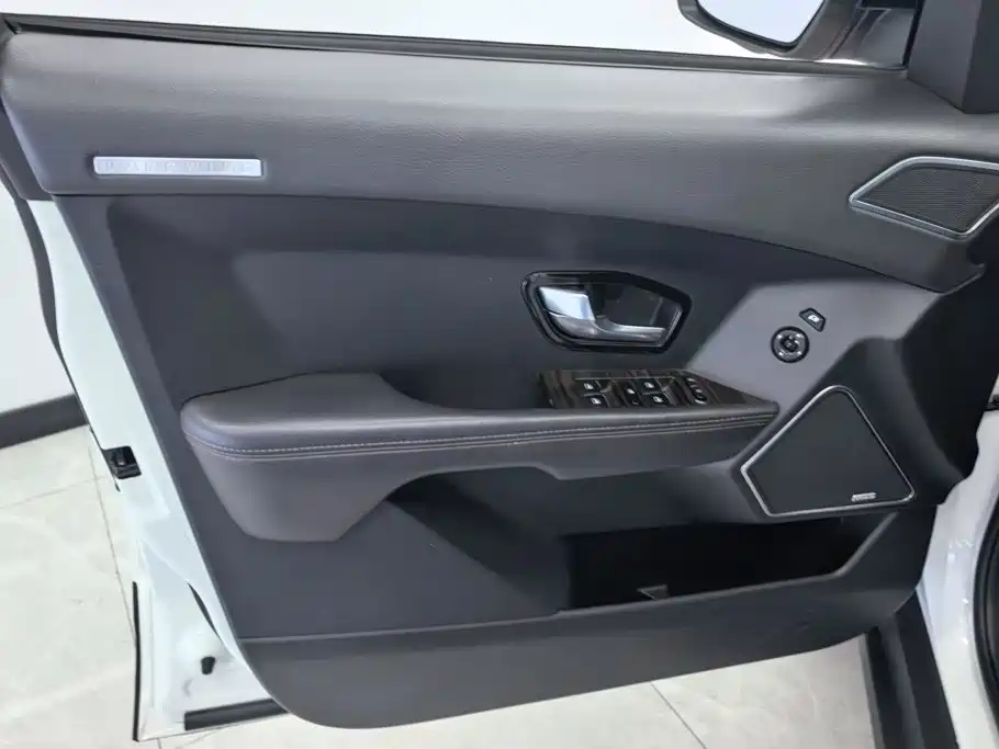 Landwind X7 2016 2015 2.0T Panorama Premium
