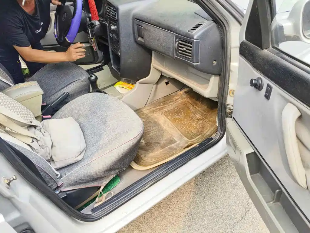 Photo 13 - Volkswagen Jetta