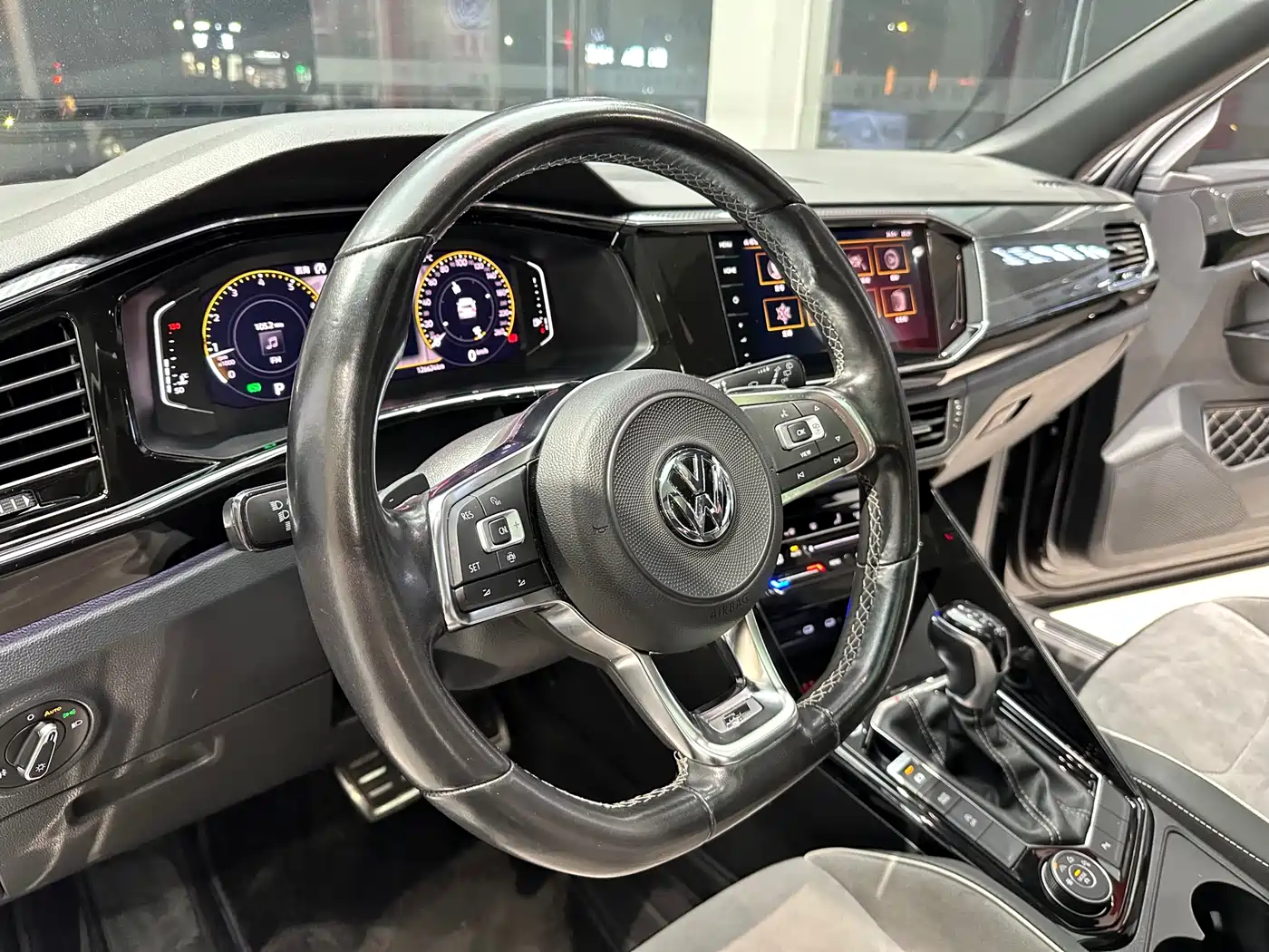 Volkswagen Tayron 2020 380TSI 4WD R-Line Smart Edition фото 11