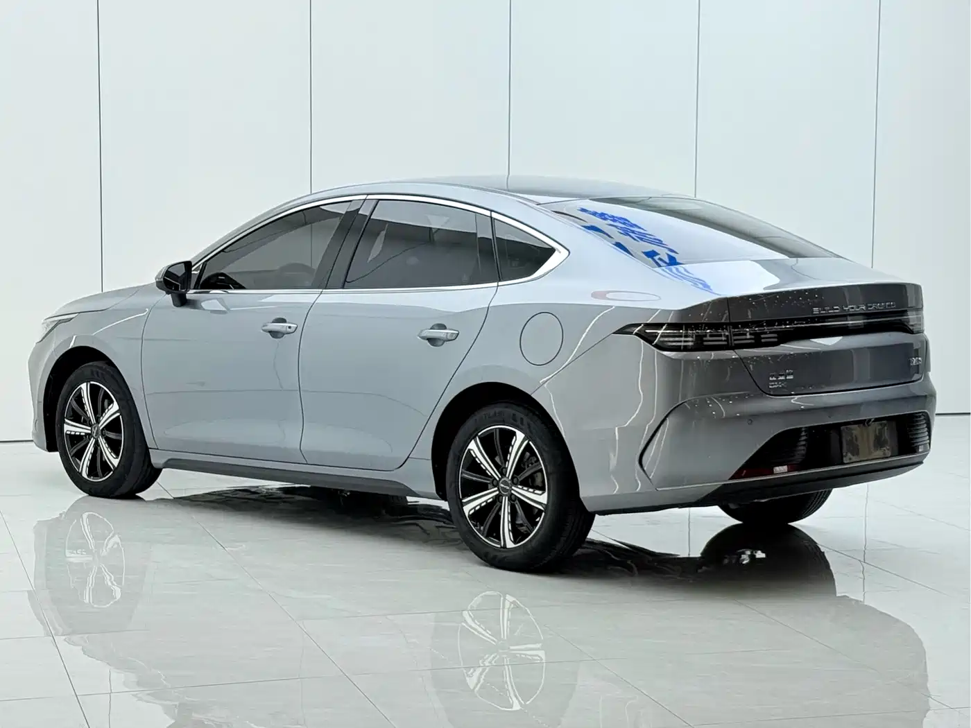 BYD Destroyer 05 2024 2024 Glory Edition DM-i 120KM Luxury