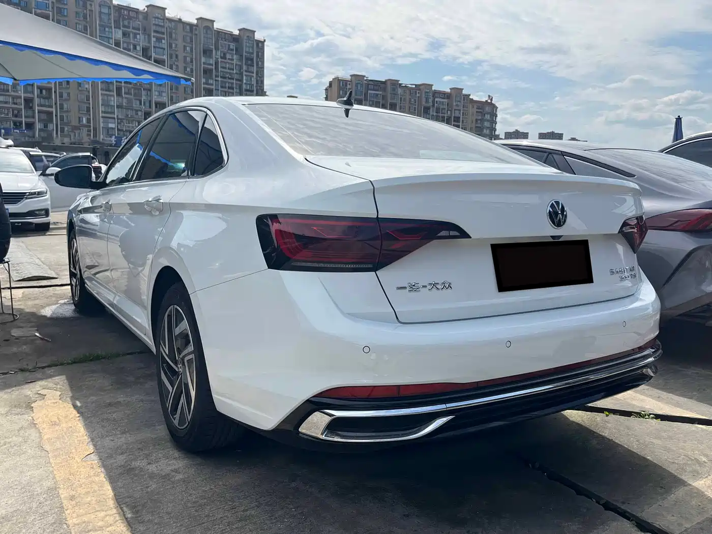 Volkswagen Sagitar 2023 300TSI DSG Surpassing Edition фото 15