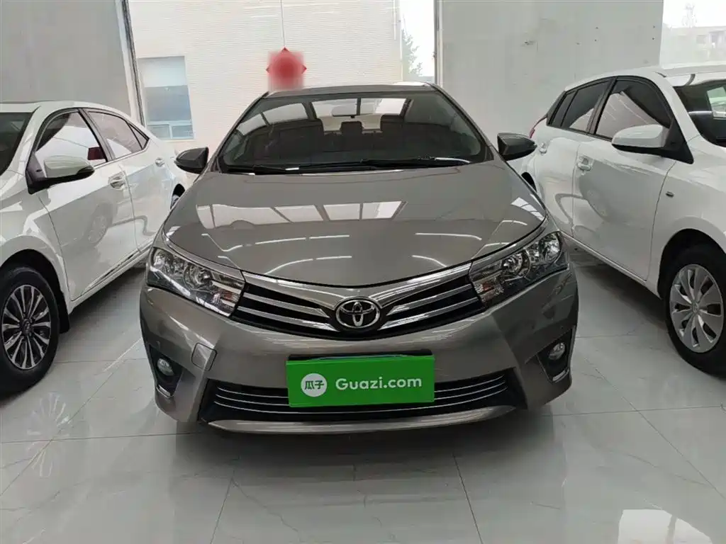 Toyota Corolla 2014 1.6L CVT GL-i Leather Edition фото 3