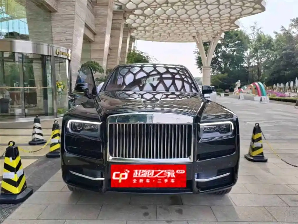 Rolls-Royce Cullinan 2020 2018 5-Seater Version
