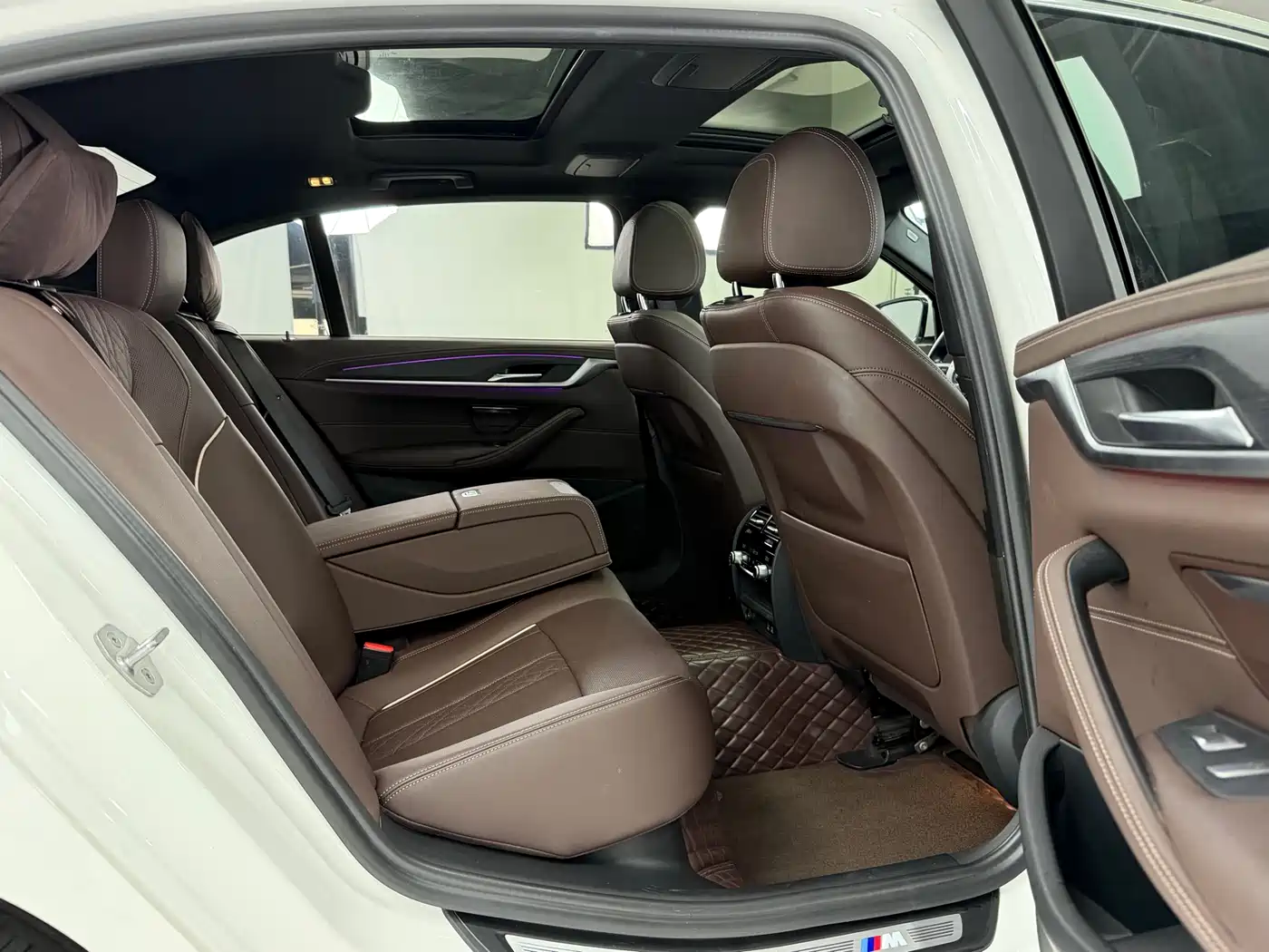 BMW 5 Series 2023 Facelift 530Li Leading M Sport Package фото 6