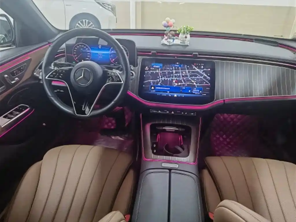 Mercedes-Benz E-Class 2024 E 300 L Fashion фото 5