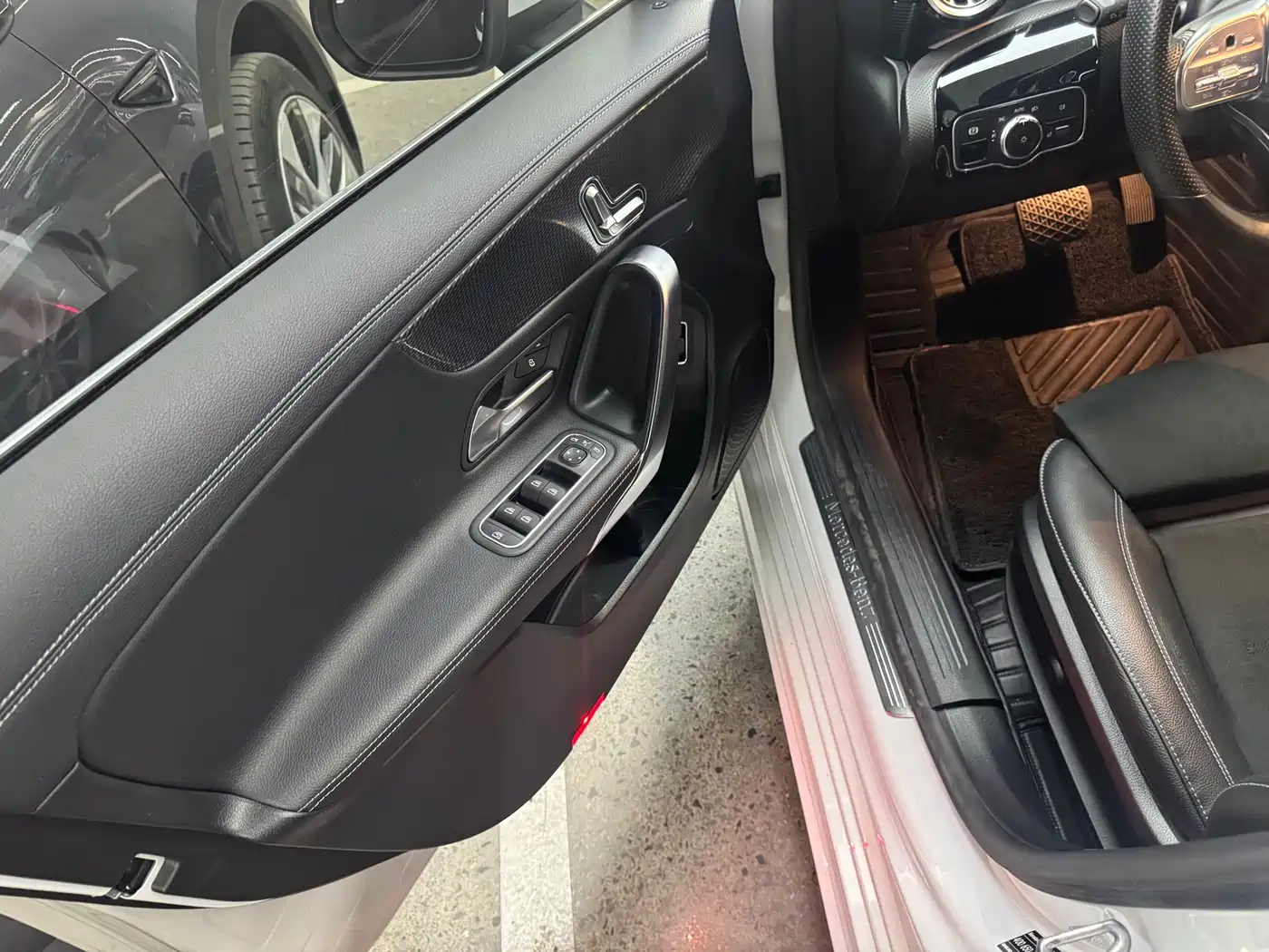 Mercedes-Benz A-Class 2020 Facelift A 200 L Sport Sedan Fashion фото 5
