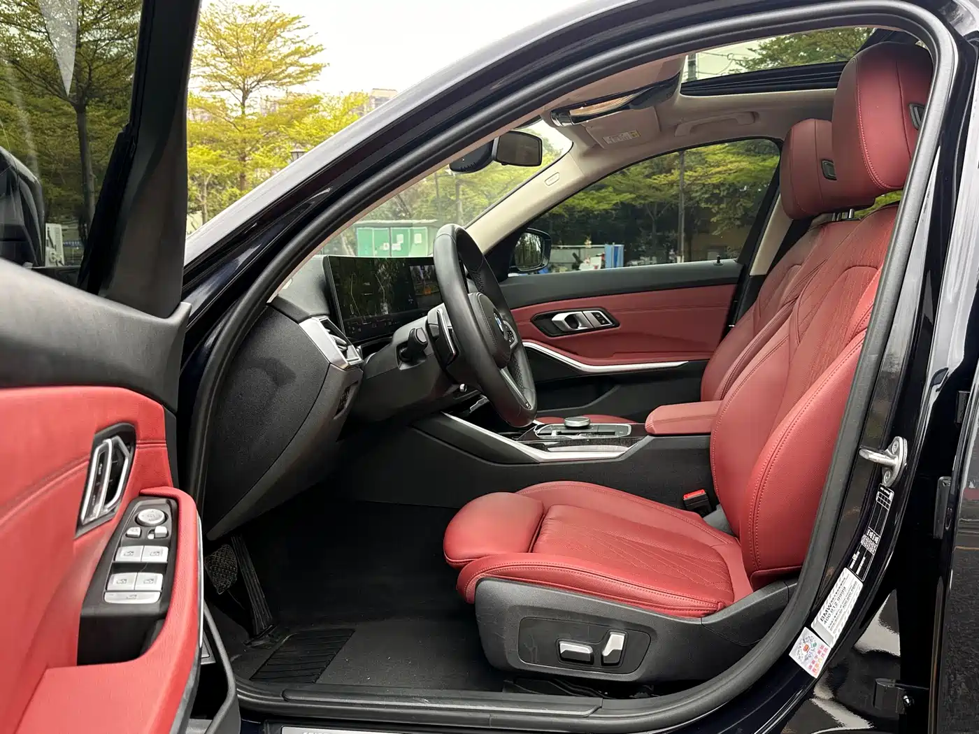 BMW 3 Series 2023 325Li M Sport Package фото 11