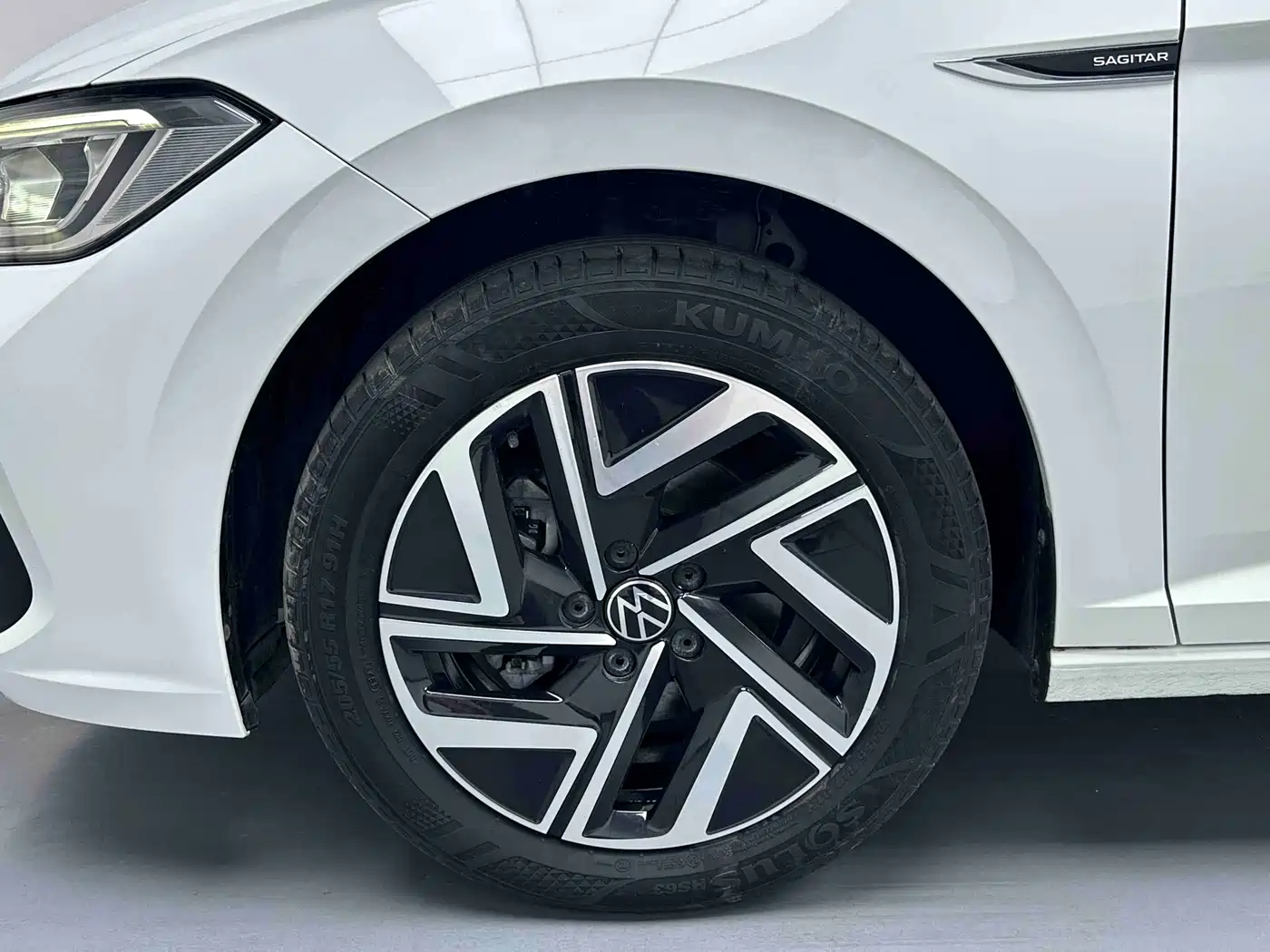 Volkswagen Sagitar 2023 Model Year 280TSI DSG Surpass Edition фото 18