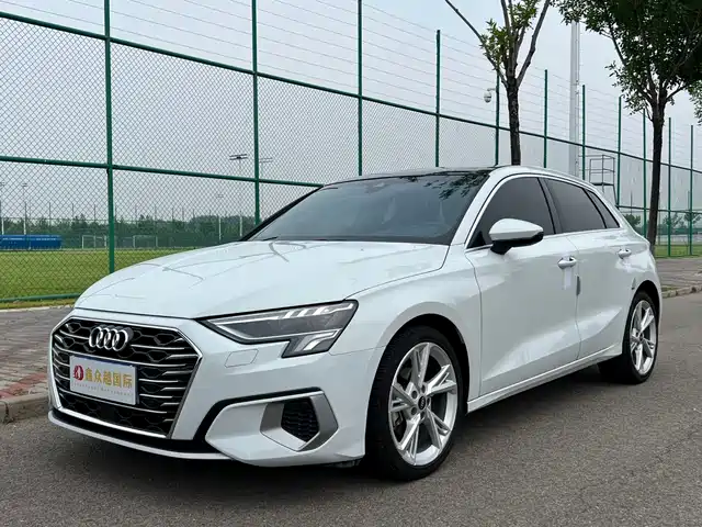 Audi A3 2022 Sportback 35 TFSI Style Elegance — фото 1
