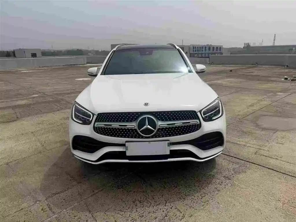 MERCEDES-BENZ GLC