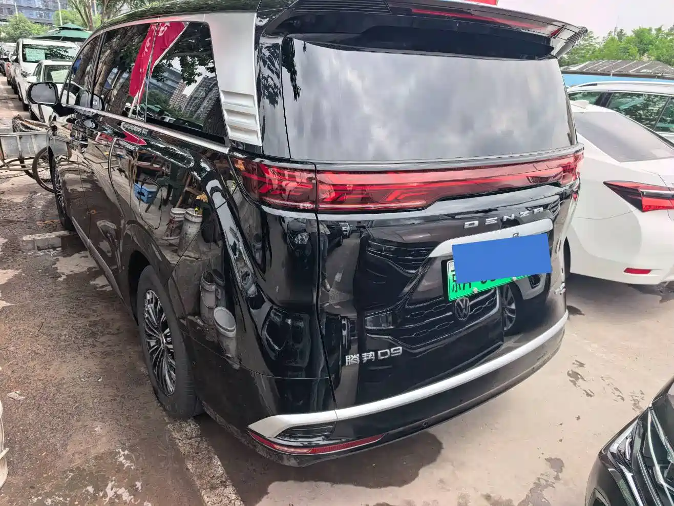 Denza D9 2025 DM-i Smart Drive Edition 1020 AWD Premium фото 3