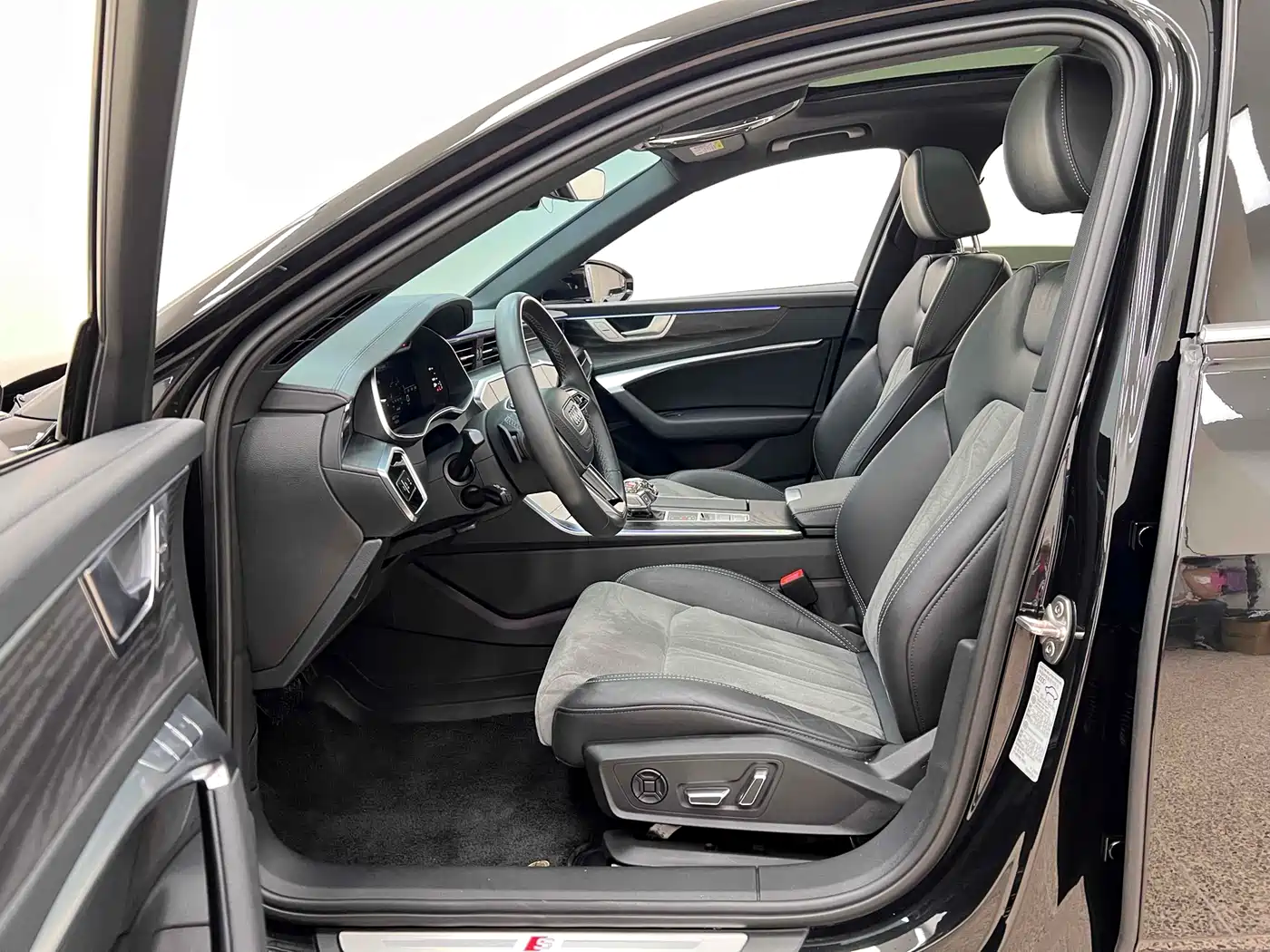 Audi A6L 2024 45 TFSI Premium Dynamic фото 16
