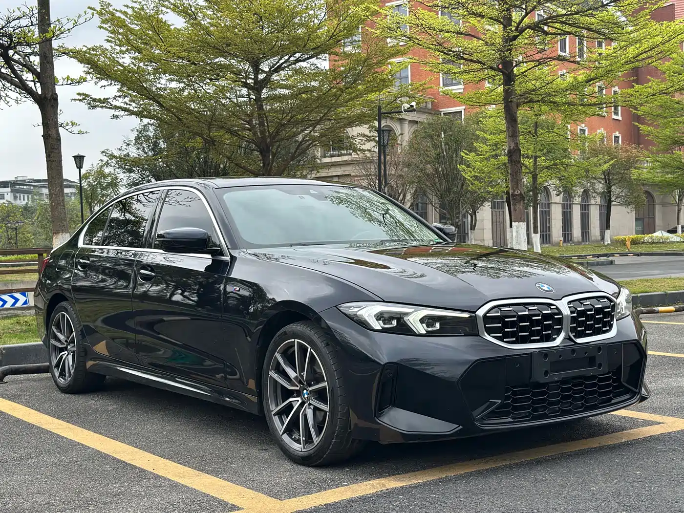 BMW 3 Series 2023 325Li M Sport Package фото 3