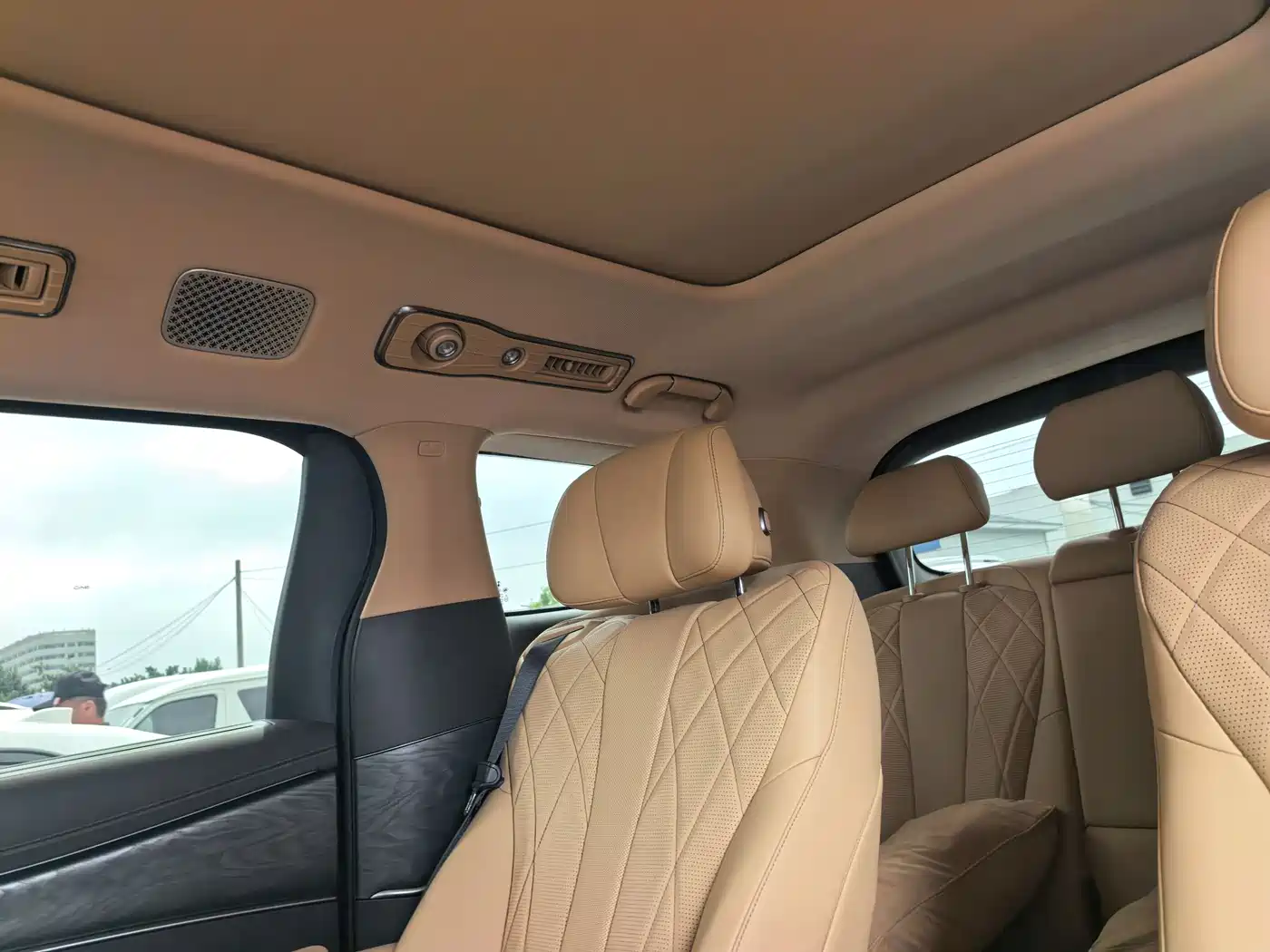 Denza D9 2025 DM-i Smart Drive Edition 1020 AWD Premium фото 19