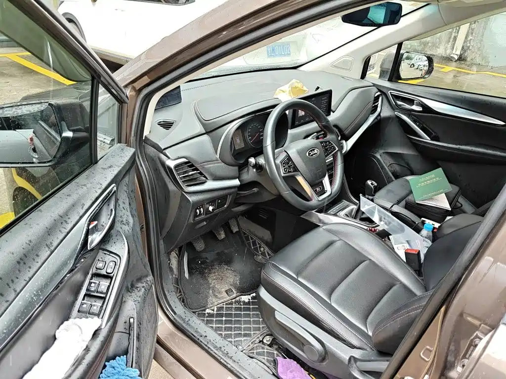 JAC Motors JAC Refine R3 2019 2018 1.6L Manual Luxury Sunroof