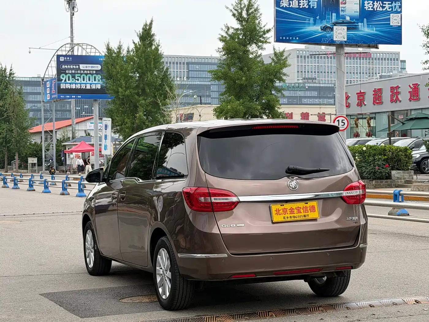 Buick GL8 2018 28T Comfort China VI фото 6