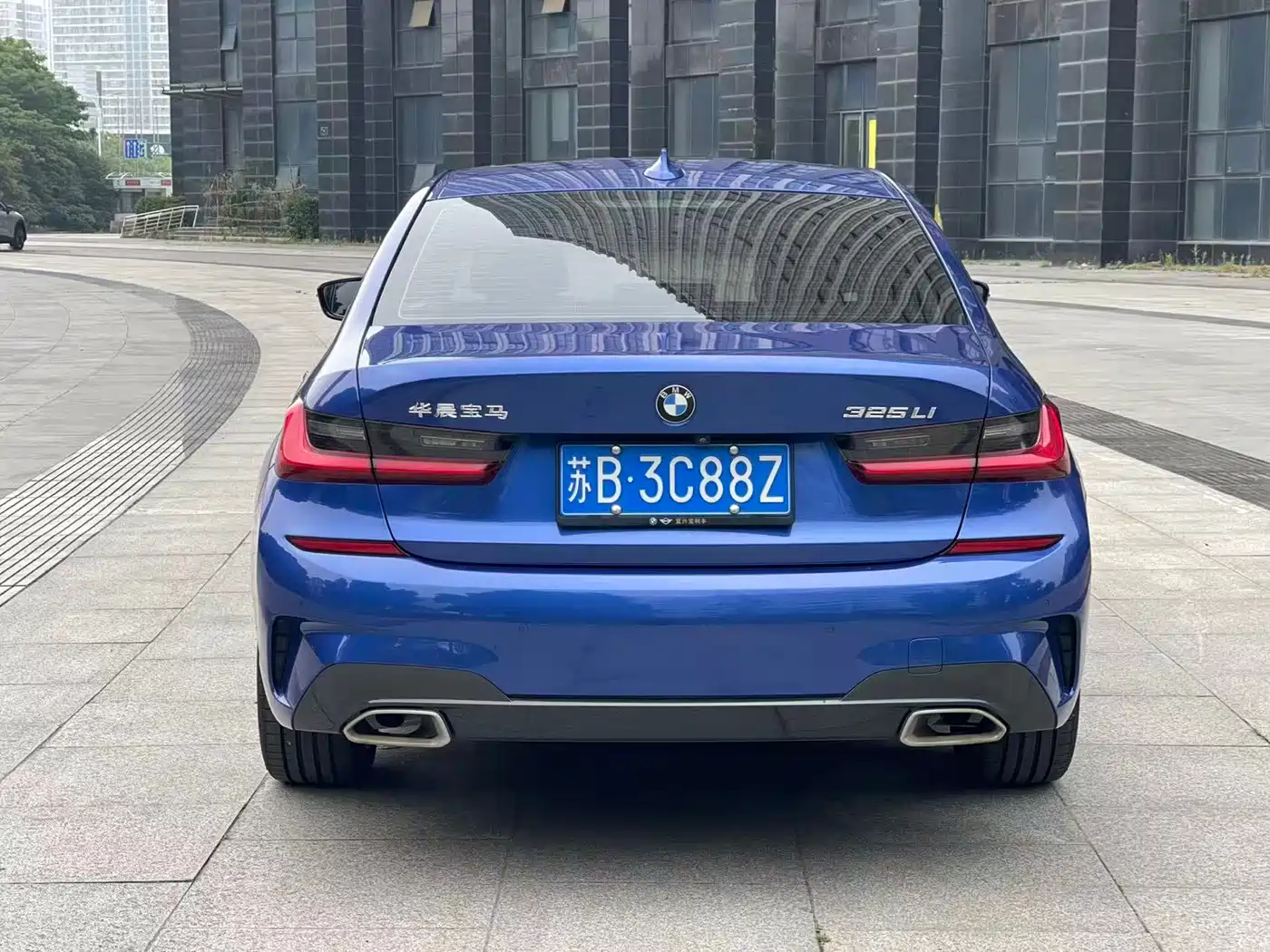 BMW 3 Series 2020 325Li M Sport Package фото 5