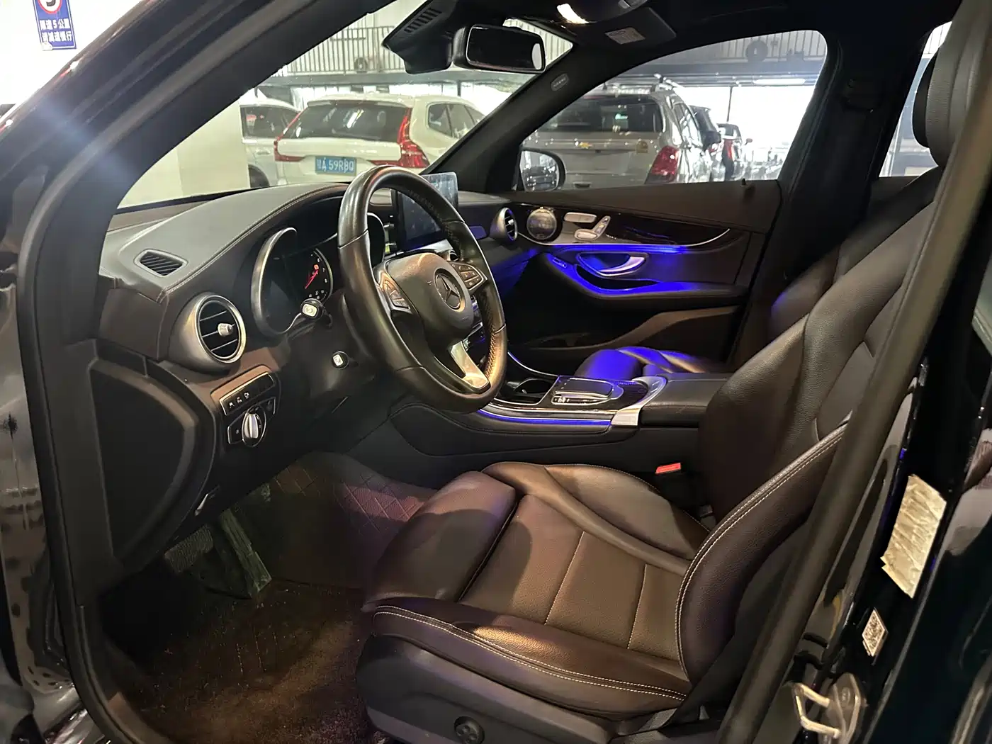 Mercedes-Benz GLC 2018 GLC 260 4MATIC Luxury фото 4