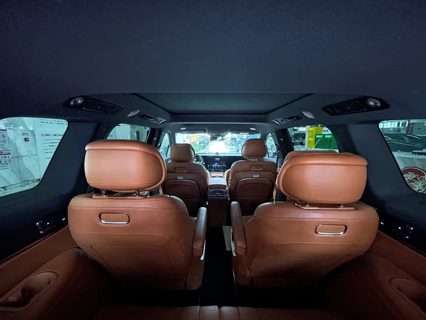 AITO Wenjie AITO M9 2024 Range Extender Max 52kWh 6-seater фото 16