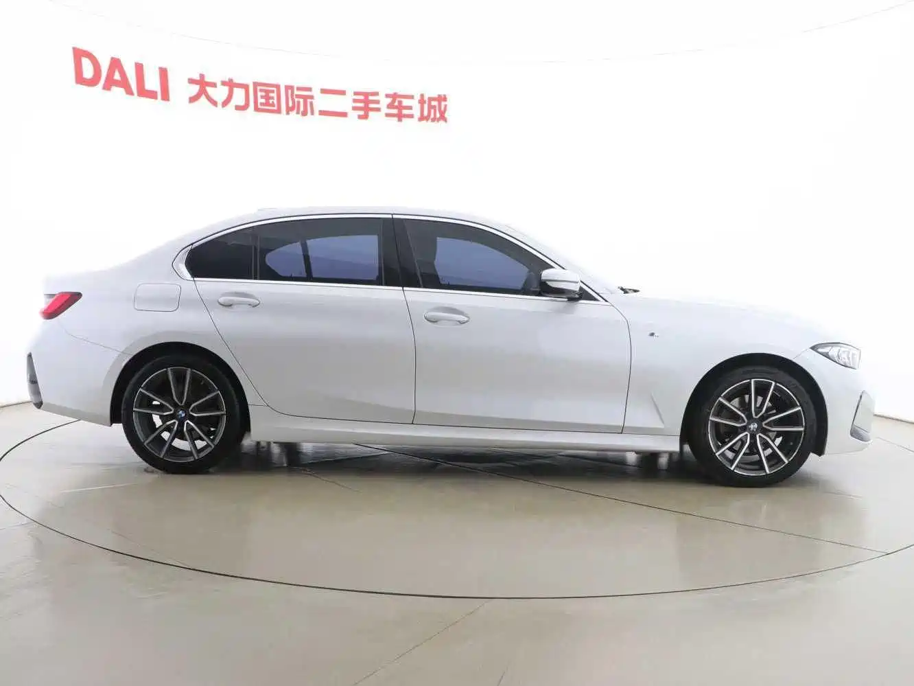 BMW 3 Series 2023 320Li M Sport Package фото 12
