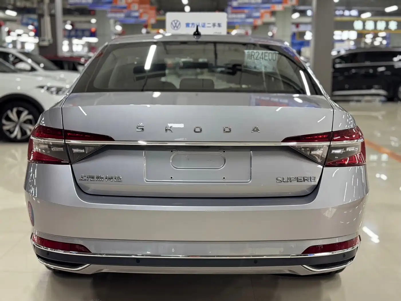 Škoda Superb 2025 Model TSI280 DSG Premium Edition фото 7