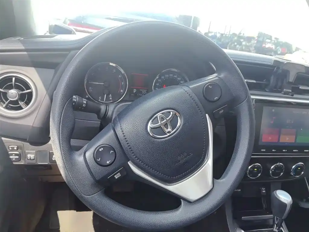 Toyota Corolla 2017 Facelift 1.2T S-CVT GL-i фото 17