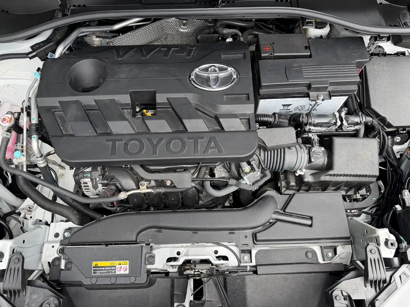 Toyota Frontlander 2024 2.0L CVT Elite Plus Edition фото 19