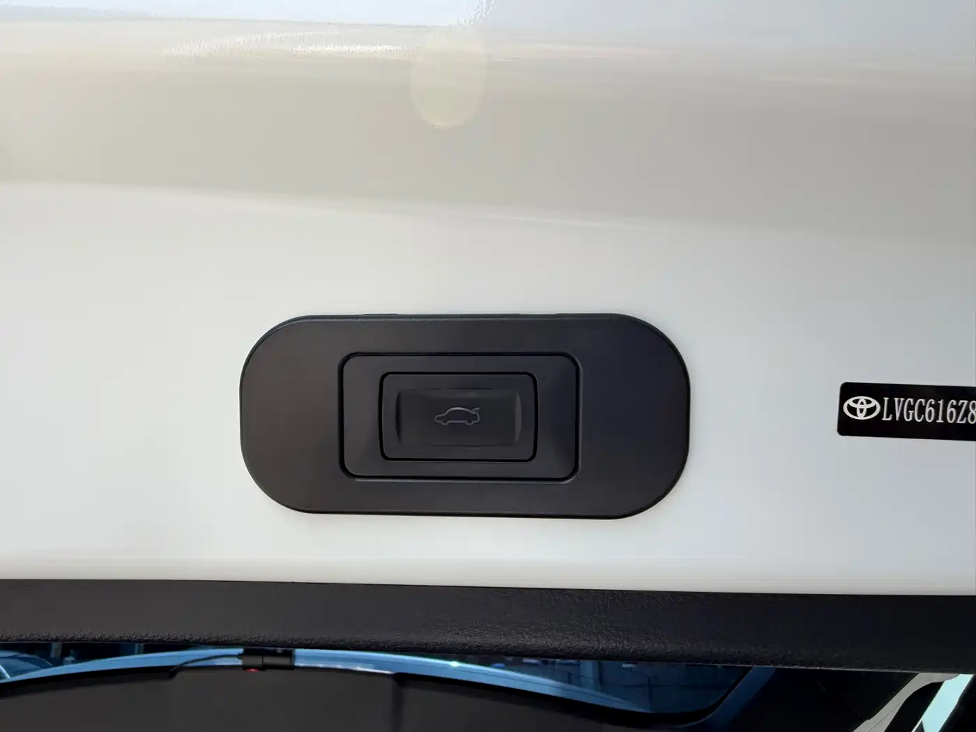 Toyota Frontlander 2024 2.0L CVT Elite Plus Edition фото 12