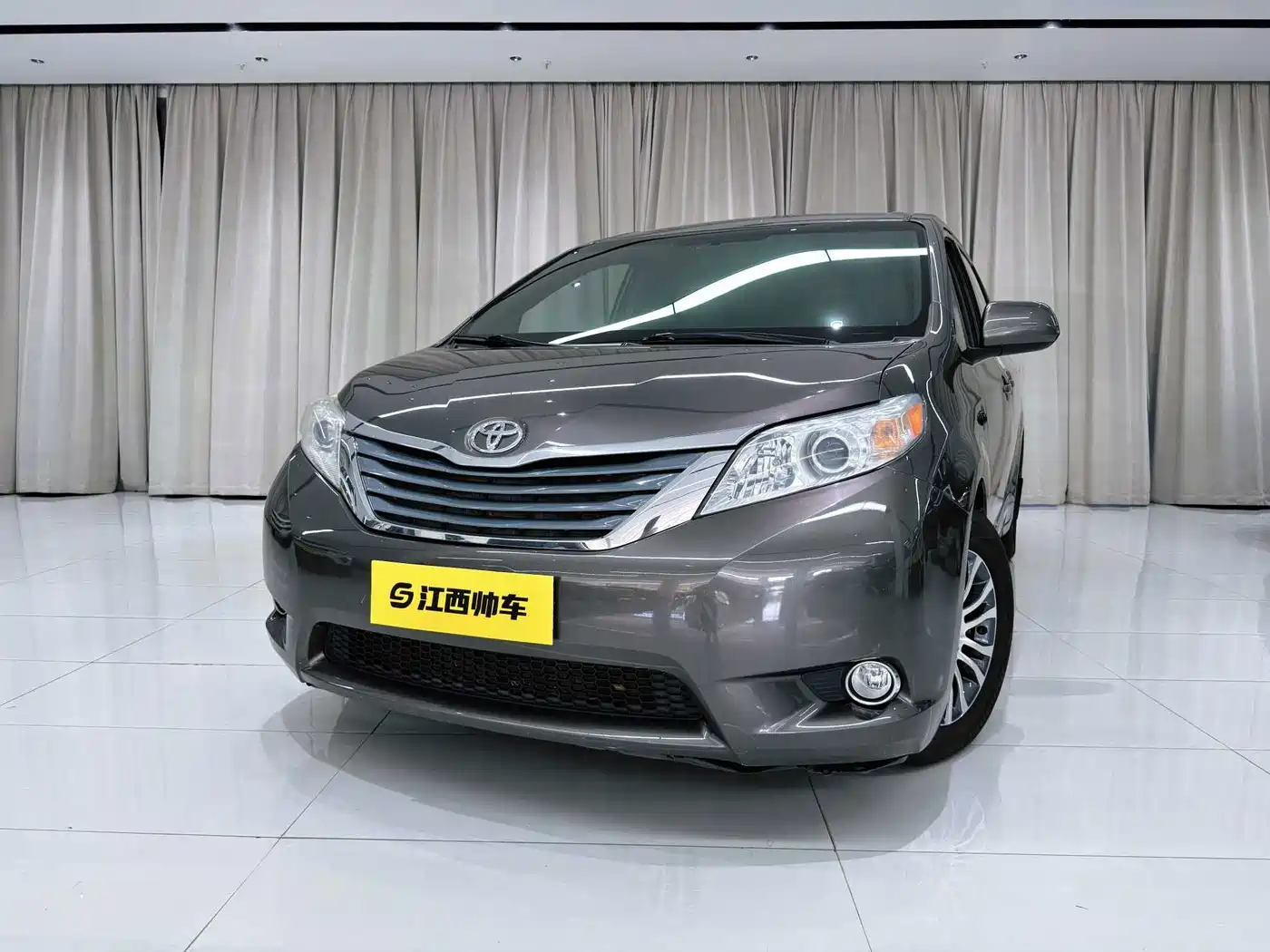 Toyota Sienna 2017 2015 3.5L 2WD LE