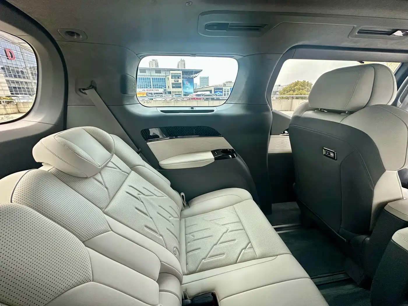 ZEEKR EXTREME KRYPTON 009