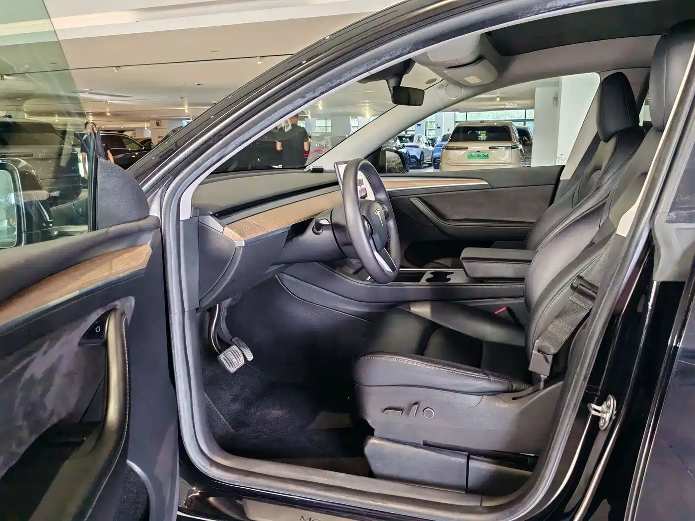 Фото 4 - Tesla Model Y
