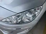 Photo 4 - Peugeot 408