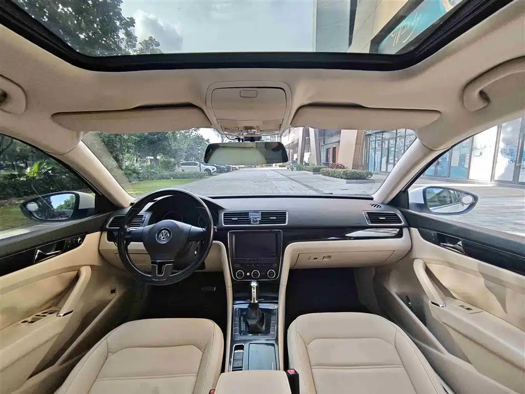 Volkswagen Passat 2011 1.8TSI DSG Honor Edition фото 11