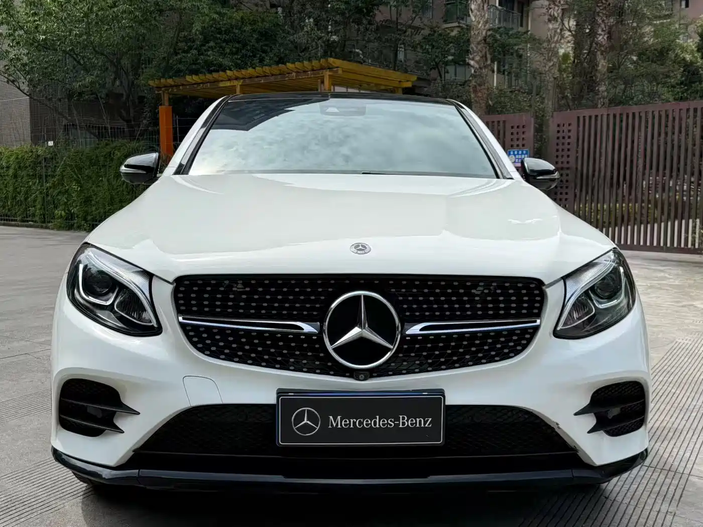 Mercedes-Benz GLC Coupe 2018 GLC 260 4MATIC Coupe SUV фото 3